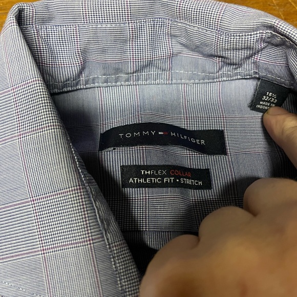 Tommy Hilfiger Men’s Button Down Shirt - Moderate Signs Of Use - Size 15.5 32/33 - Picture 3 of 5